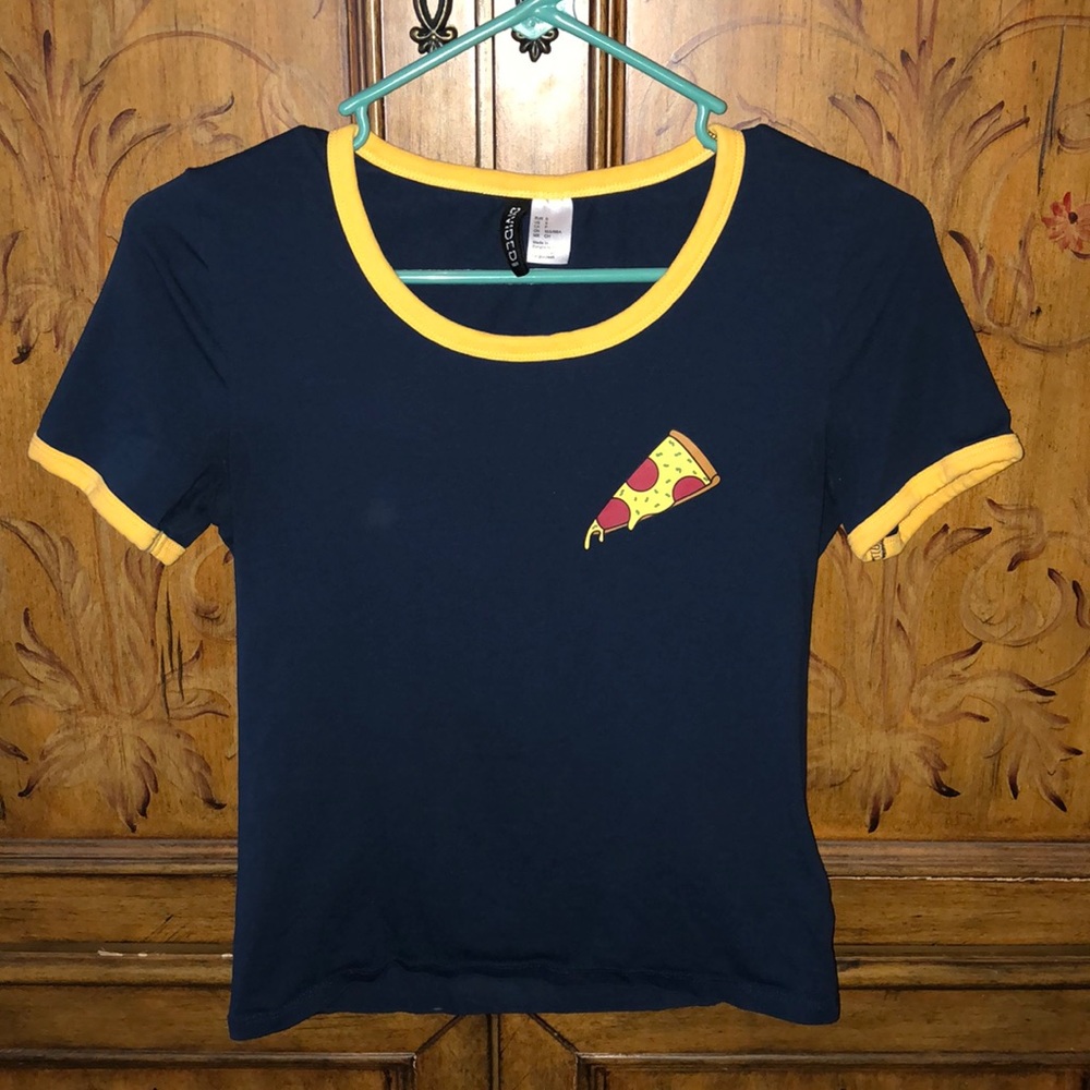 💙Divided Pizza Crop Top Hardly Worn